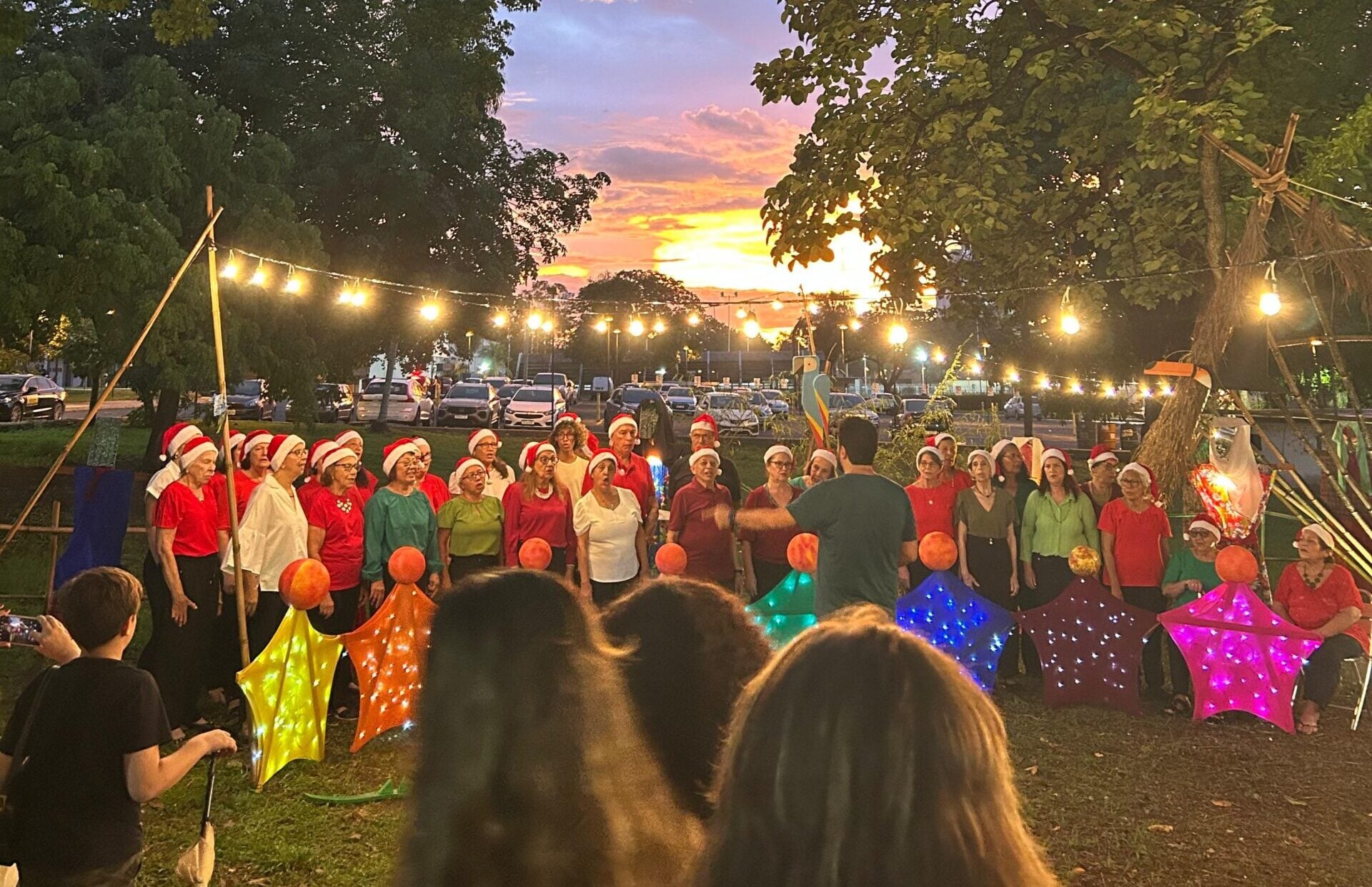 Presépio da UFMT propõe reflexão com luz e simbolismo
