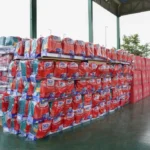 Primeira-dama entrega cestas natalinas em Cuiabá e Chapada