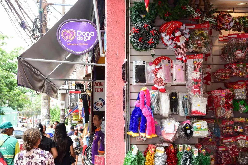 Procon-MT orienta consumidores sobre compras de Natal