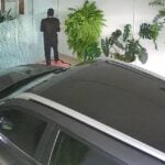 Guarda Municipal foi acionada após roubo no bairro Pioneiro; Fiat Uno levado pelos suspeitos foi localizado abandonado próximo à BR-163