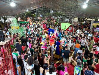 Sorriso abre Natal Luz 2025 com desfile, entrega da chave da cidade e programação diária até o Natal