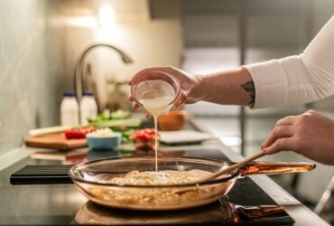 Com 700 milhões de litros ao ano, leite mantém protagonismo nas mesas de Natal em MT