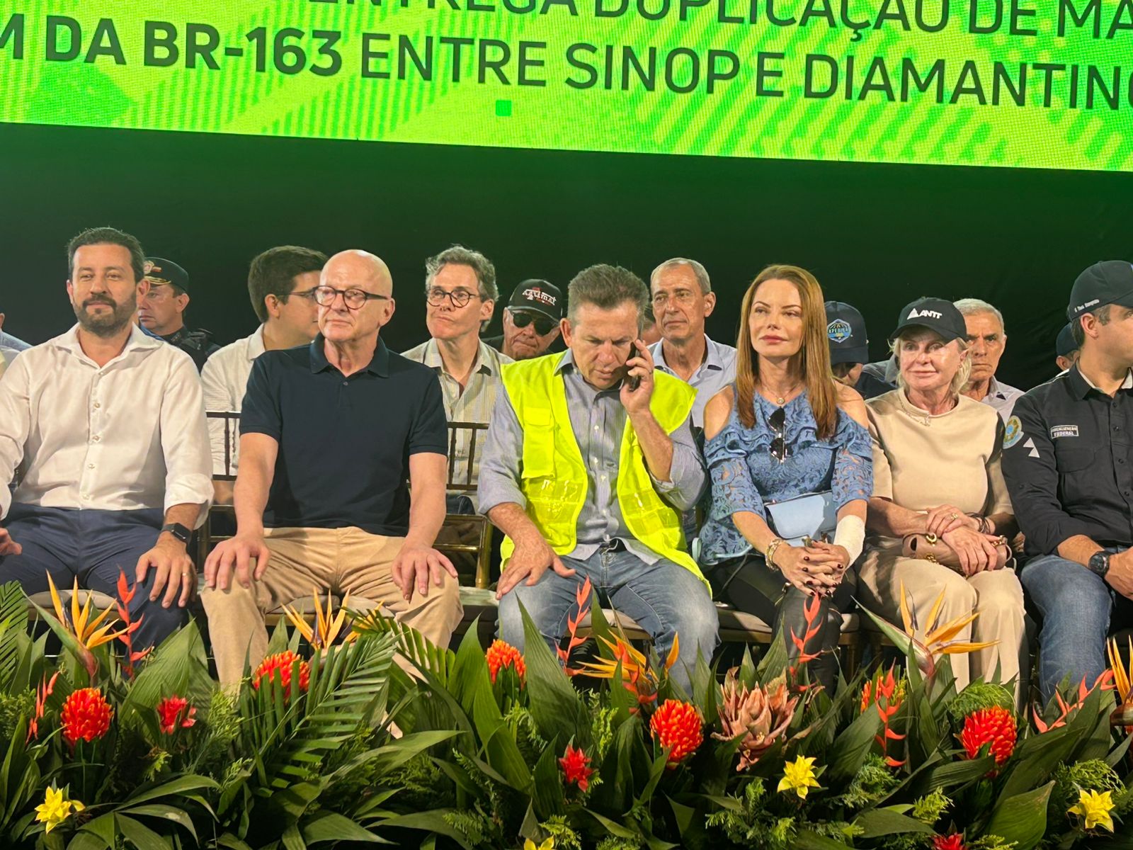 “Essa obra vai salvar vidas”, diz Mauro Mendes ao entregar 130 km duplicados da BR-163