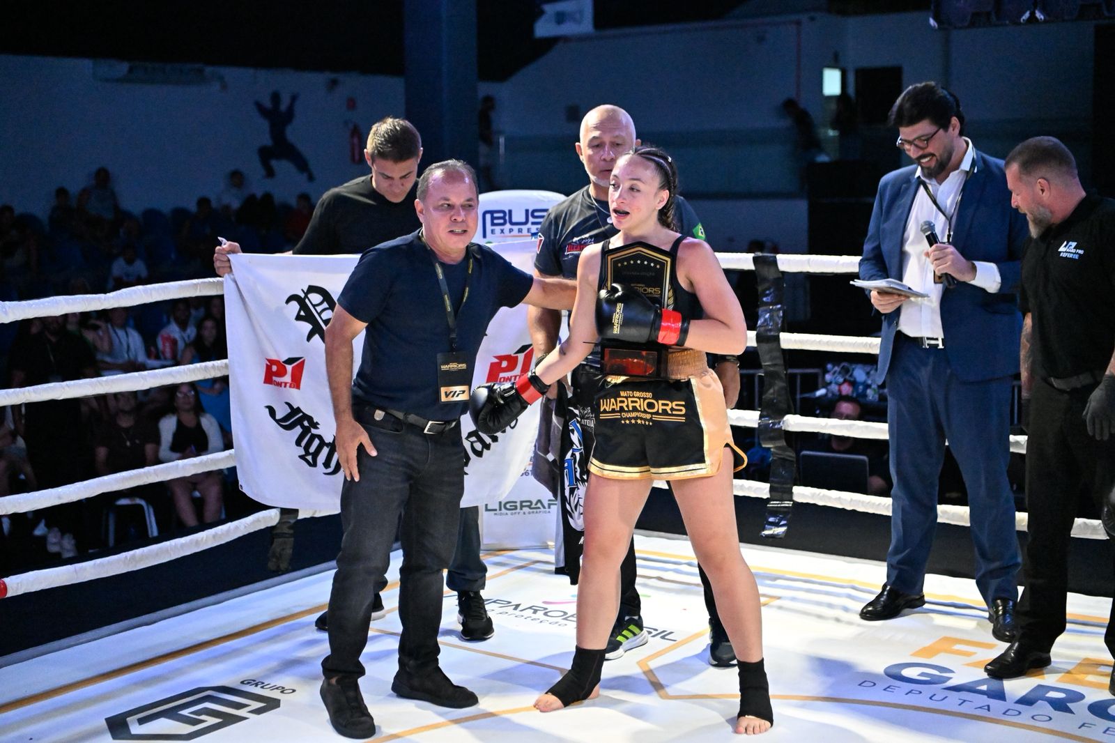 Matheus Gomes domina a disputa e fica com o cinturão do MT Warriors Championship