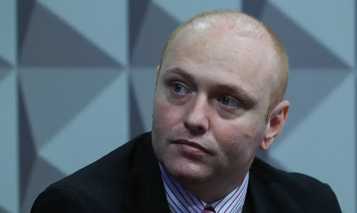 Pgr defende progressão de regime para Delgatti