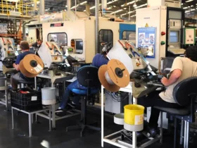 Indústria mostra leve reação com avanço de 0,1% em outubro