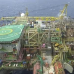 Mesmo após vazamento sanado, plataforma da petrobras segue sem produção