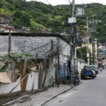 Arborização em favelas expõe desigualdade ambiental no país