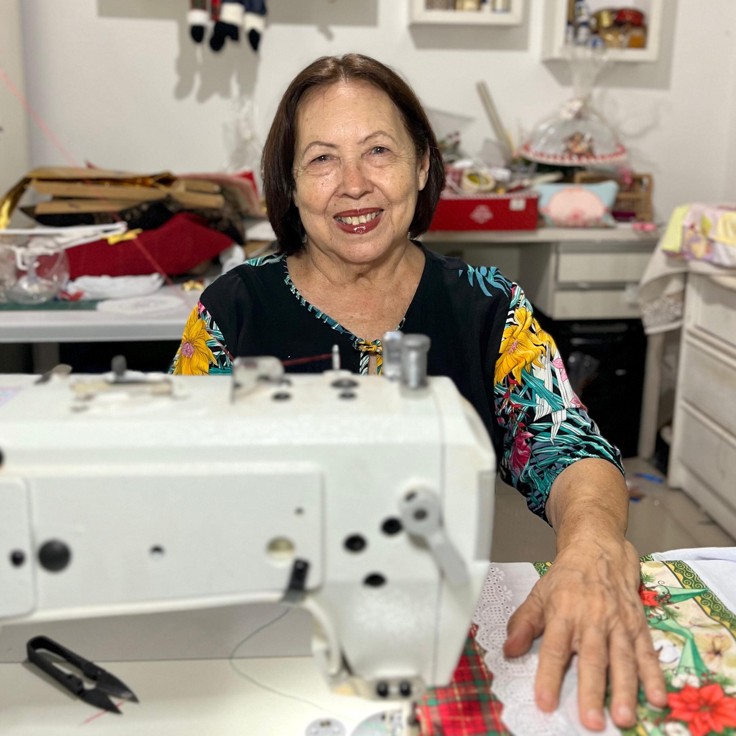 Fim de semana no Sesc Arsenal tem exposição de artesanato e arte, Café no Jardim, programação natalina e mais