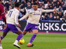 Aston Villa x Manchester United ao vivo: onde assistir, escalações e palpite pela Premier League. Imagem: Divulgação Aston Villa