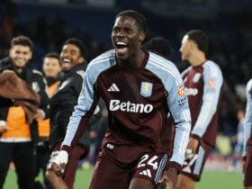 Aston Villa x Arsenal: onde assistir e tudo sobre o duelo quente da Premier League. Imagem: Divulgação Aston Villa