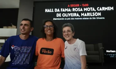 Silvestre homenageia atletas no hall da fama