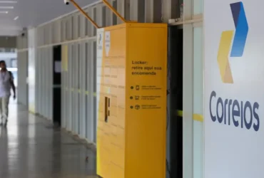 Correios avalia abrir capital e contrata empréstimo bilionário