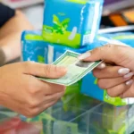 Absorventes gratuitos no SUS são comunicados a milhões de beneficiárias