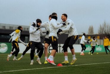 Borussia Dortmund x Mönchengladbach ao vivo: onde assistir, escalações e tudo sobre o clássico da Bundesliga. Imagem: Divulgação Borussia Dortmund