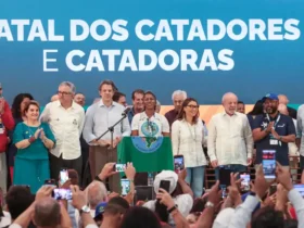 Catadores devem ser reconhecidos como agentes ambientais, afirma Boulos