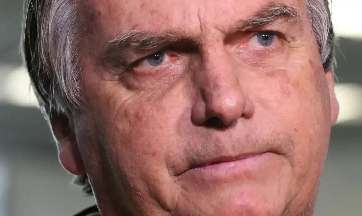 Bolsonaro tem recurso negado por Moraes contra condenação no stf