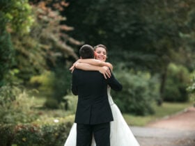 Casamentos caem 11,54% em MT em 2024, mas estado segue entre os que mais se casam no país. CenárioMT traz análise exclusiva e fatores inéditos da retração.