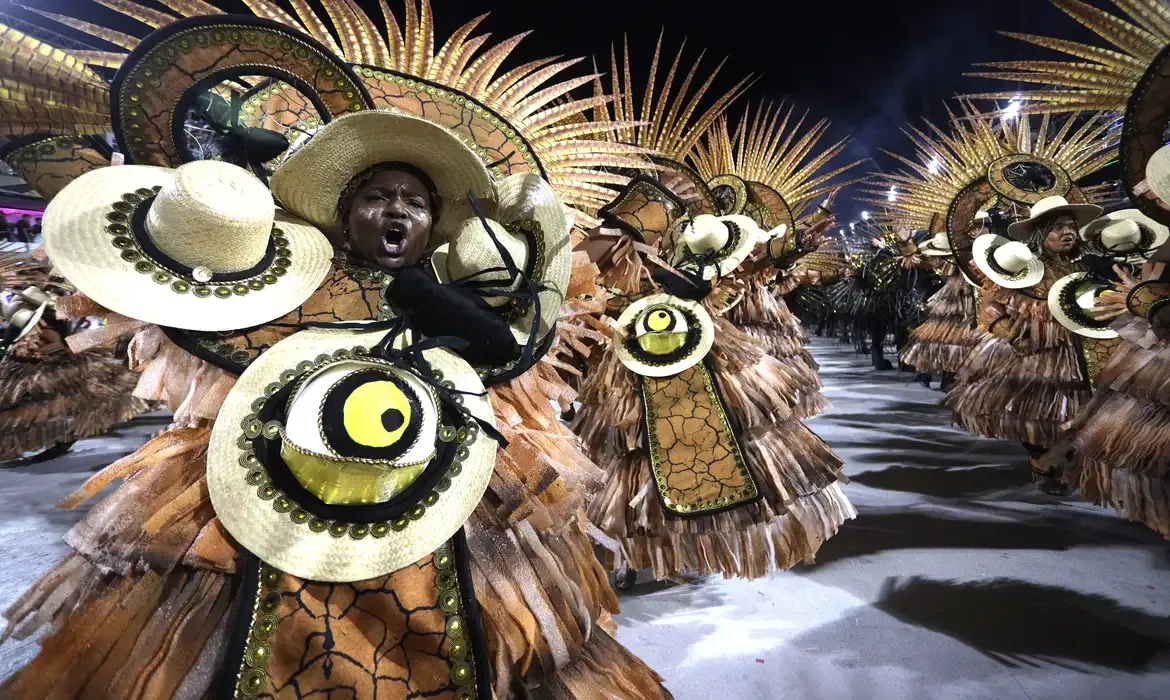 Carnaval 2026 tem calendário oficial dos ensaios técnicos divulgado pela Liesa