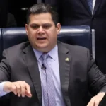 Impeachment gera reação de Alcolumbre após decisão monocrática no STF