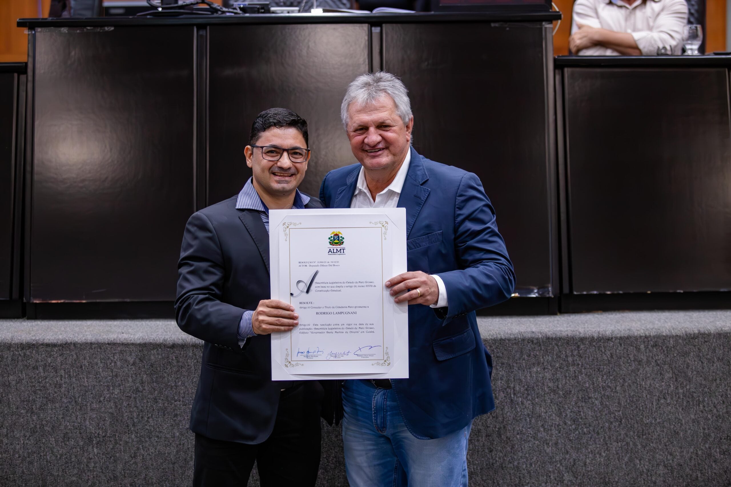 AL-MT homenageia personalidades e instituições que contribuem para o desenvolvimento de Mato Grosso