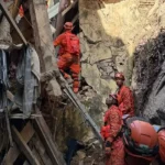 Desabamento em casarão no Rio deixa 17 pessoas resgatadas com vida