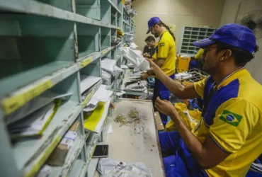 Tst exige 80% do efetivo dos correios durante greve