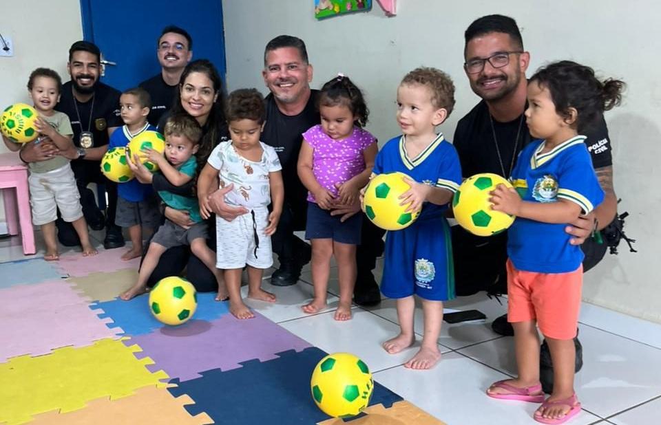 Polícia Civil doa brinquedos apreendidos de facção a entidades de Colniza