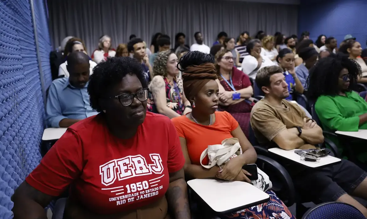 Cotas completam 22 anos na Uerj e mostram impacto na trajetória de estudantes