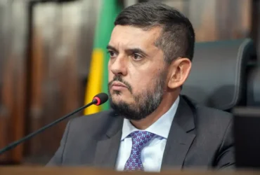 Tornozeleira marca a soltura de Rodrigo Bacellar no Rio