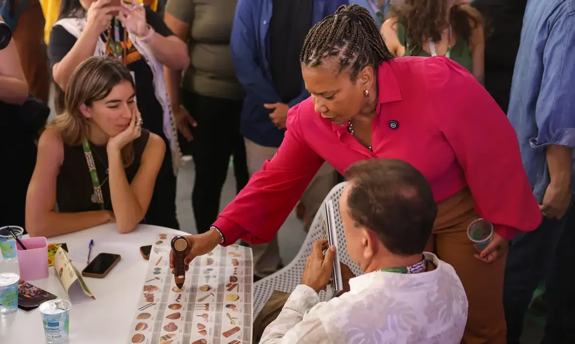 Mercado das indústrias criativas movimenta negócios culturais em Fortaleza