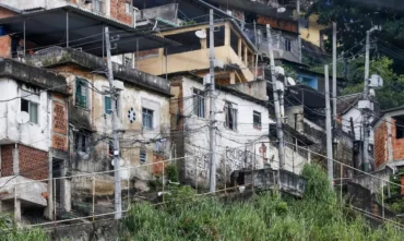 Favelas enfrentam limitações graves de acesso e infraestrutura