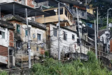 Favelas enfrentam limitações graves de acesso e infraestrutura