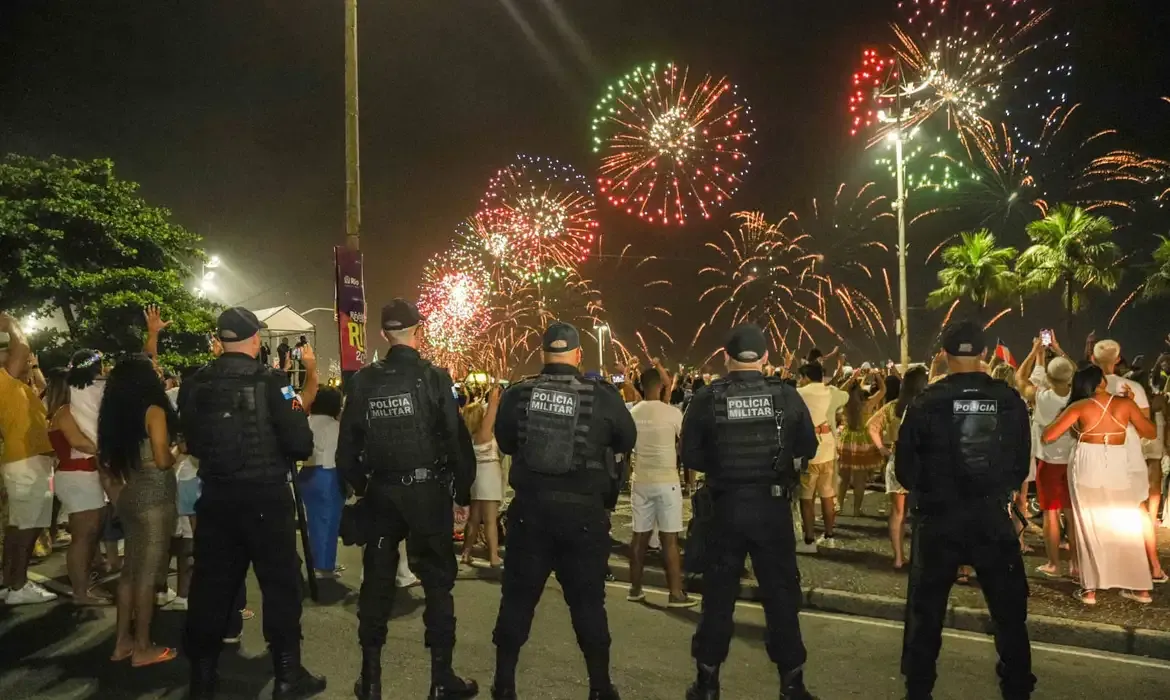 Réveillon no rio terá 28,7 mil policiais e reconhecimento facial