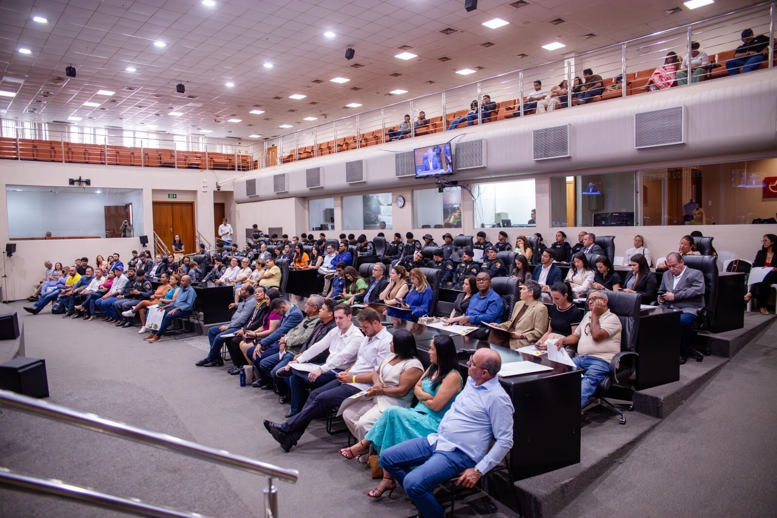 Assembleia Legislativa homenageia personalidades e instituições que contribuem para o desenvolvimento de Mato Grosso