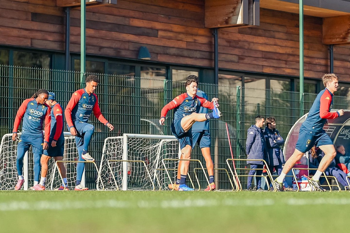 Roma x Genoa ao vivo: onde assistir, escalações e clima do jogo pelo Campeonato Italiano. Imagem: Divulgação Genoa Roma x Genoa ao vivo: onde assistir, escalações e clima do jogo pelo Campeonato Italiano. Imagem: Divulgação Genoa