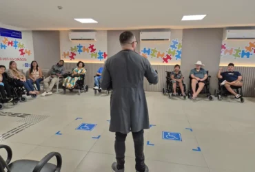 Governo entrega cadeiras de rodas motorizadas em mutirão no Cridac em Cuiabá