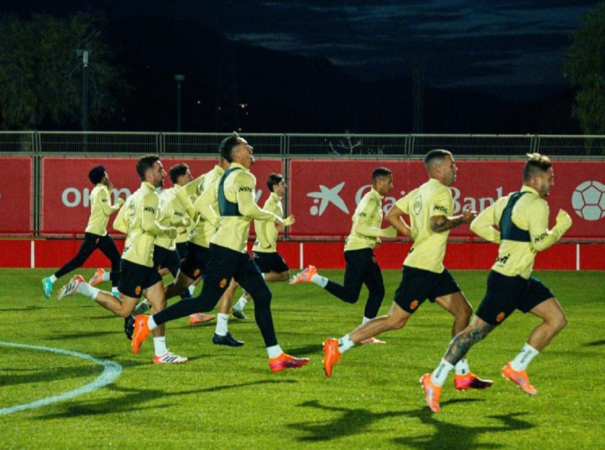 Valencia x Mallorca ao vivo: onde assistir, escalações e palpites do jogo pelo Campeonato Espanhol. Imagem: Divulgação Mallorca Valencia x Mallorca ao vivo: onde assistir, escalações e palpites do jogo pelo Campeonato Espanhol. Imagem: Divulgação Mallorca