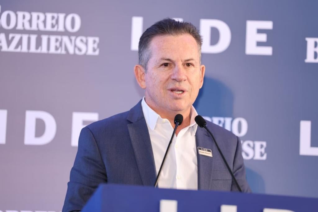 Governador de MT critica ineficiência estatal durante fórum em Brasília