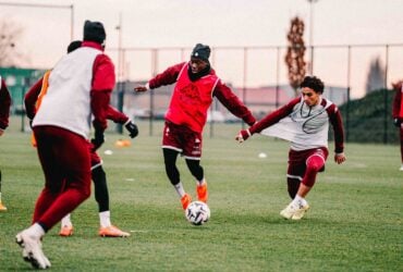 Metz x PSG: confronto decisivo na Ligue 1 agita o sábado e promete fortes emoções. Imagem: Divulgação Metz