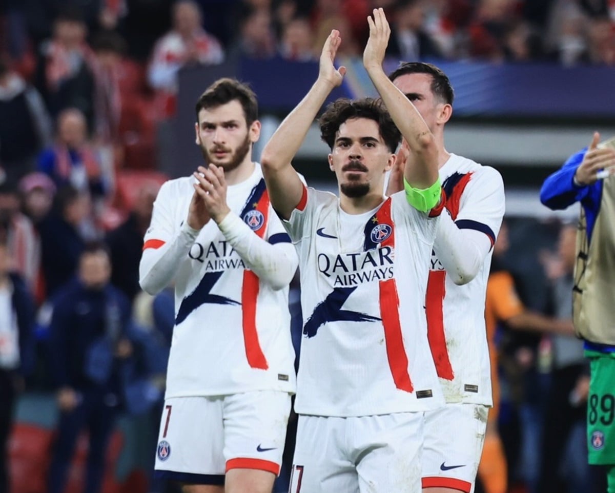 Metz x PSG: confronto decisivo na Ligue 1 agita o sábado e promete fortes emoções. Imagem: Divulgação PSG Metz x PSG: confronto decisivo na Ligue 1 agita o sábado e promete fortes emoções. Imagem: Divulgação PSG