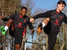 Napoli x Milan: onde assistir ao vivo, escalações e tudo sobre a semifinal da Supercopa da Itália. Imagem: Divulgação Milan