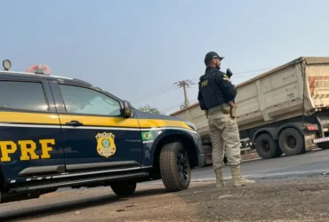 PRF frustra roubo de carreta com milho na BR-364 em Rondonópolis