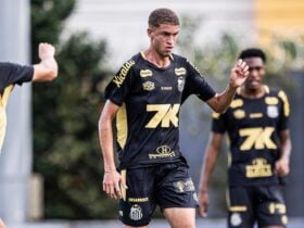 Santos x Cruzeiro: onde assistir, escalações e tudo sobre o duelo que decide o futuro do Peixe no Brasileirão. Imagem: Raul Baretta/Santos FC
