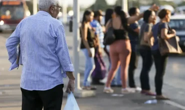 INSS eleva teto de aposentadorias e pensões para R$ 8.475,55 em 2026