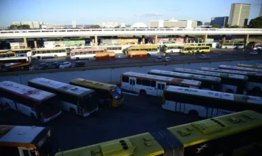 Ônibus são alvo de ataques coordenados no Distrito Federal