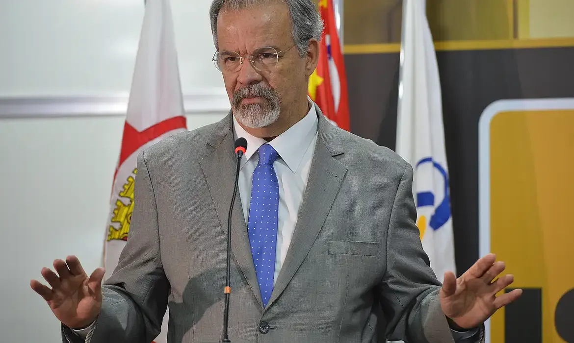 Líderes políticos prestam homenagens a Jungmann após sua morte
