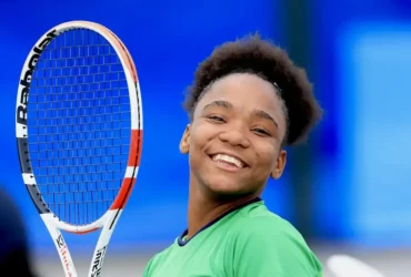 Vitória Miranda é eleita a melhor tenista jovem da temporada 2025