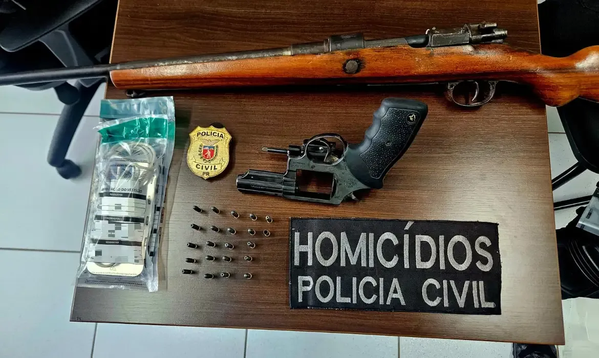 Polícia prende cinco suspeitos por roubo de R$ 15 milhões em joias no Paraná