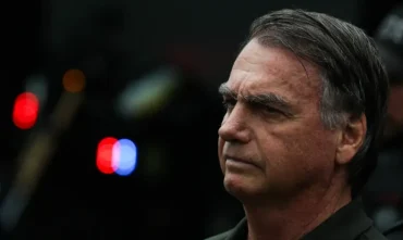Moraes nega hospitalização de Bolsonaro após queda em cela da PF